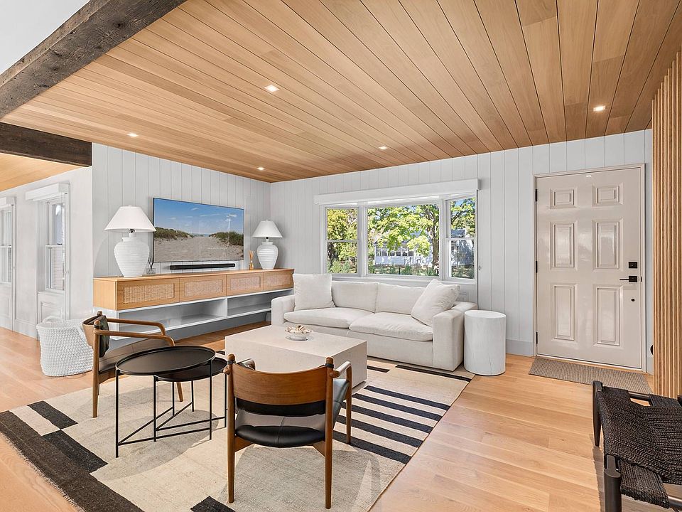 9 Bayberry Ln, Sag Harbor, NY 11963 Zillow