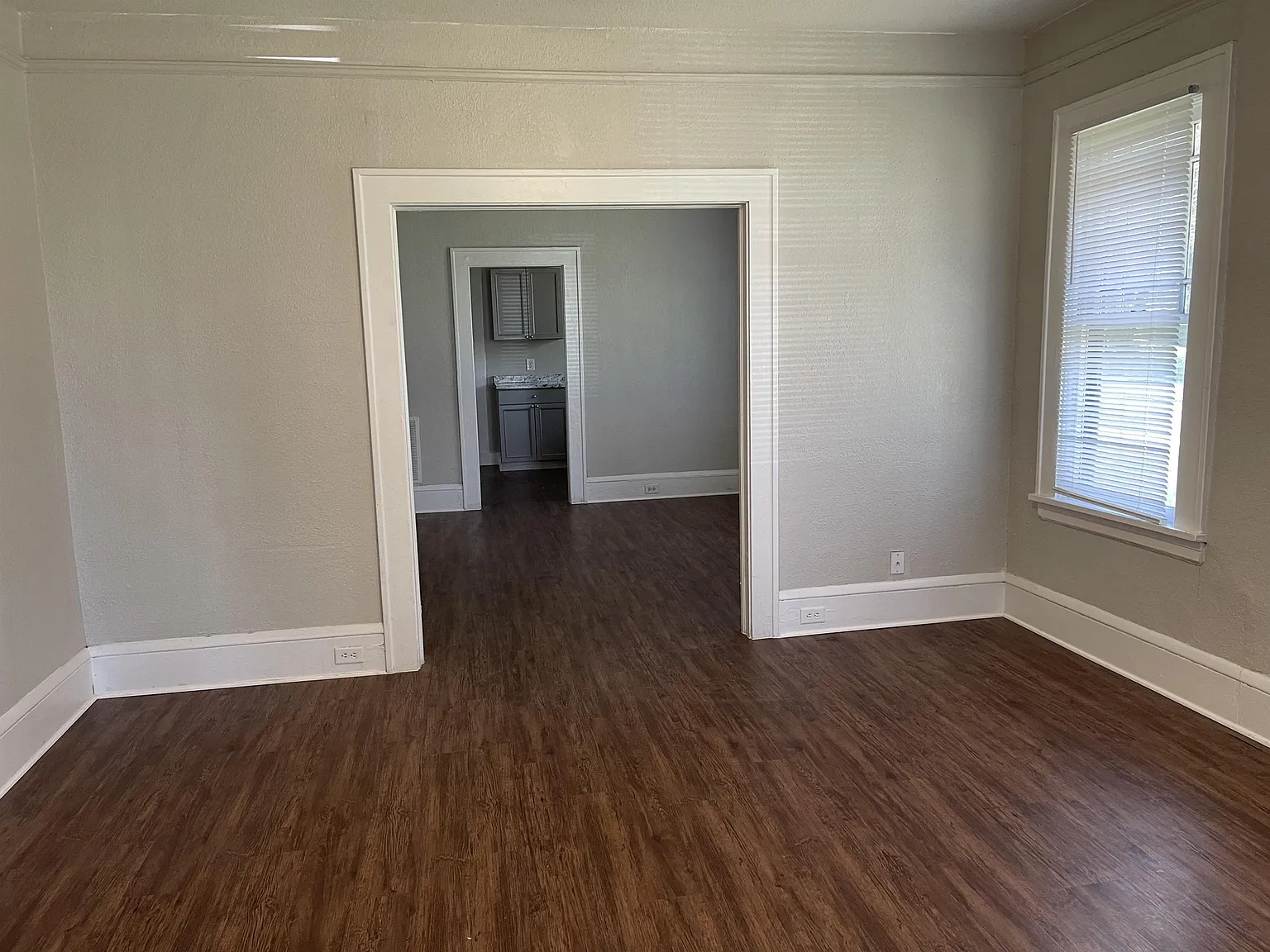 3358 Phyllis Street - 1 — Photo 3