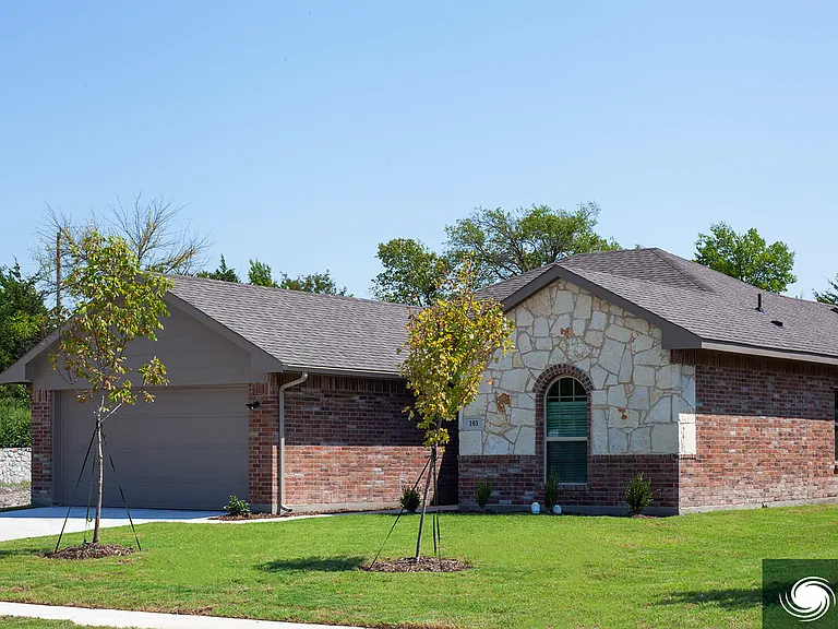 Villas at Camden Park — Photo 4