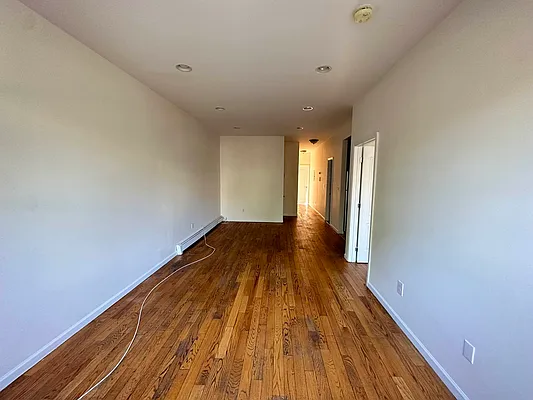 Rented by Premier Metro Realty Corp | media 13