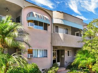 6911 Haskell Ave, Van Nuys, CA 91406