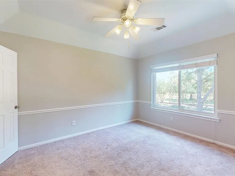 23027 Lodgepoint Dr — Photo 19