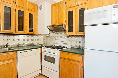 Rented by Nest Seekers International