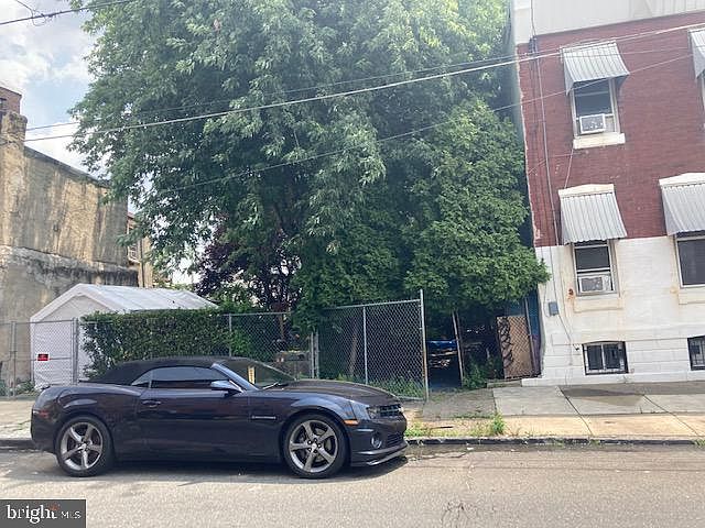 1st image of 2505 N 6th St