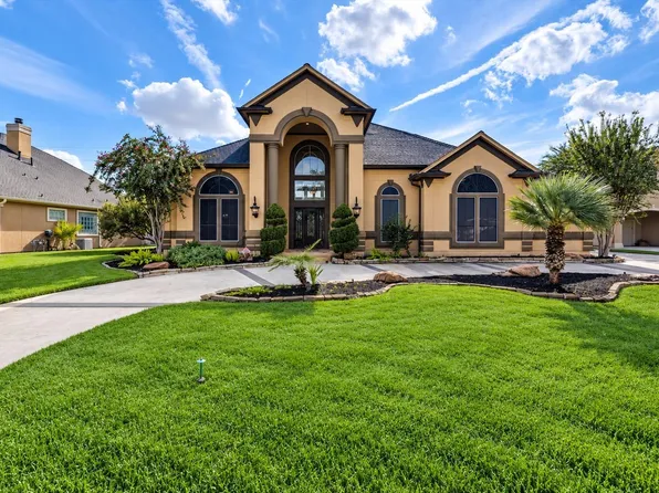 15818 Conners Ace Dr, Spring, TX 77379
