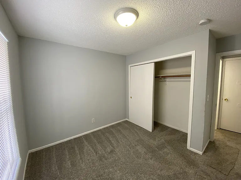 816 Hartford Ave — Photo 11