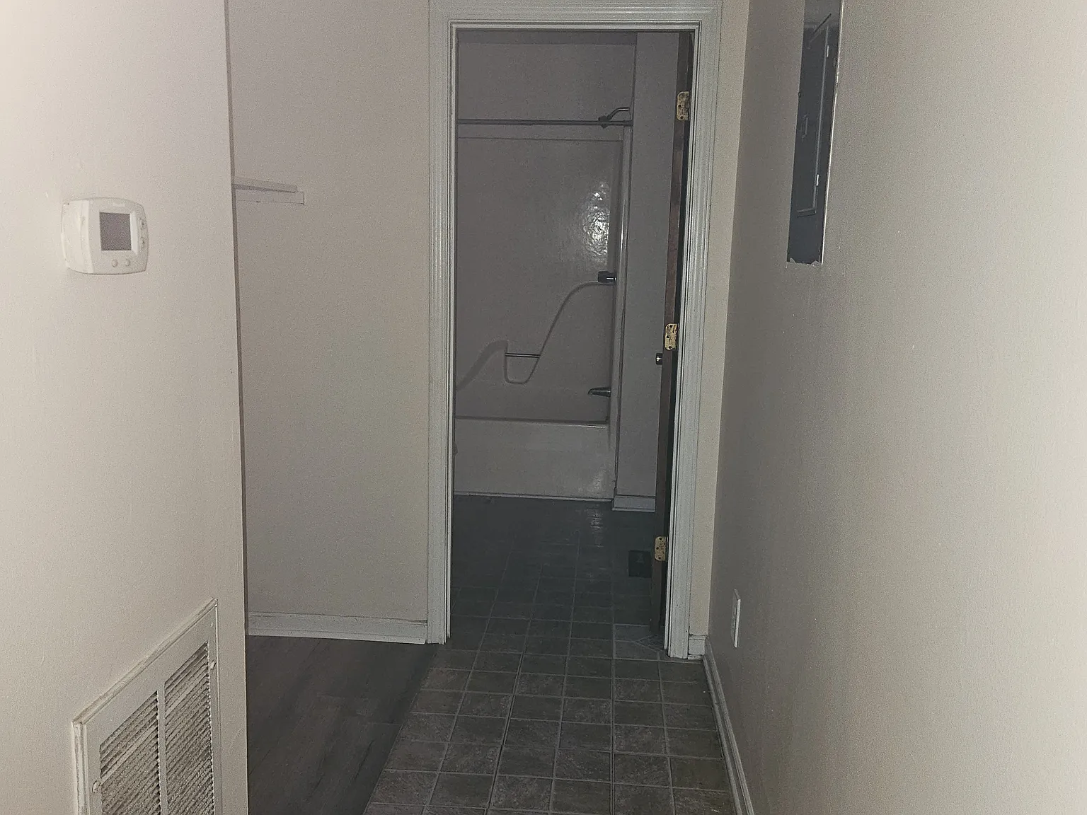 1 bed, $900 — Photo 4