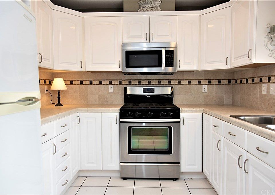 1st image of 2907 N Cottonwood St Unit 10