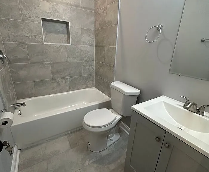 2400 Shirley Ave — Photo 13
