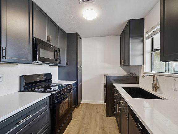 2nd image of 101 Stratford St APT 106