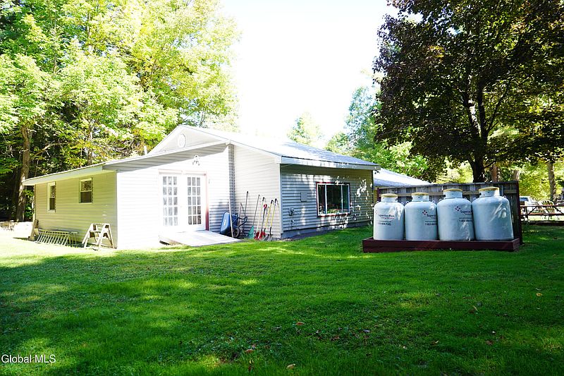 5th image of 26 Rays Road