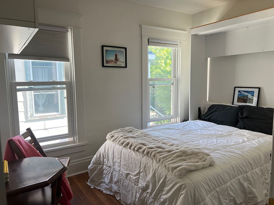 1st image of 15 Livingston St