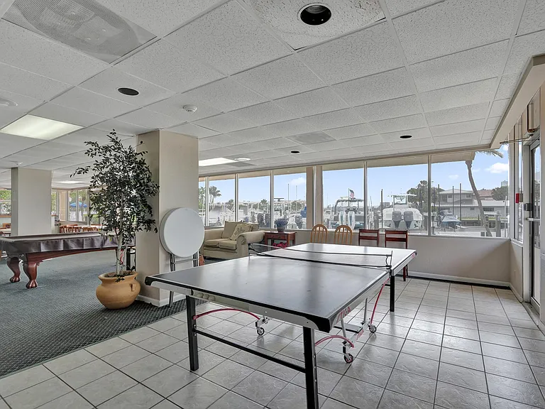 740 S Federal Hwy #312 — Photo 45