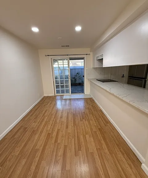 Cedar Blvd — Photo 1