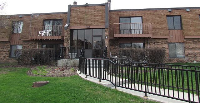 1st image of 125 Mullingar Ct APT 1C