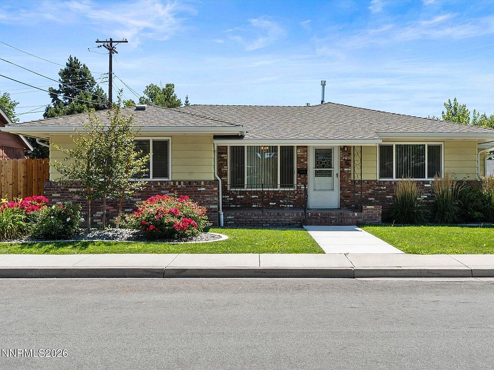 1st image of 1590 York Way