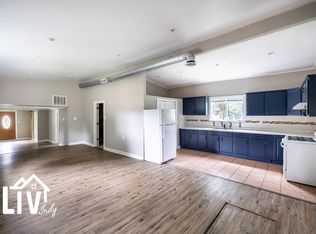 1050 Janet Dr, Greenwood, IN 46142