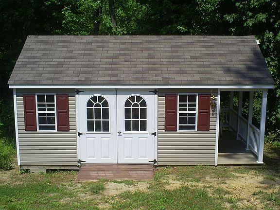 Shed w/ Electricity