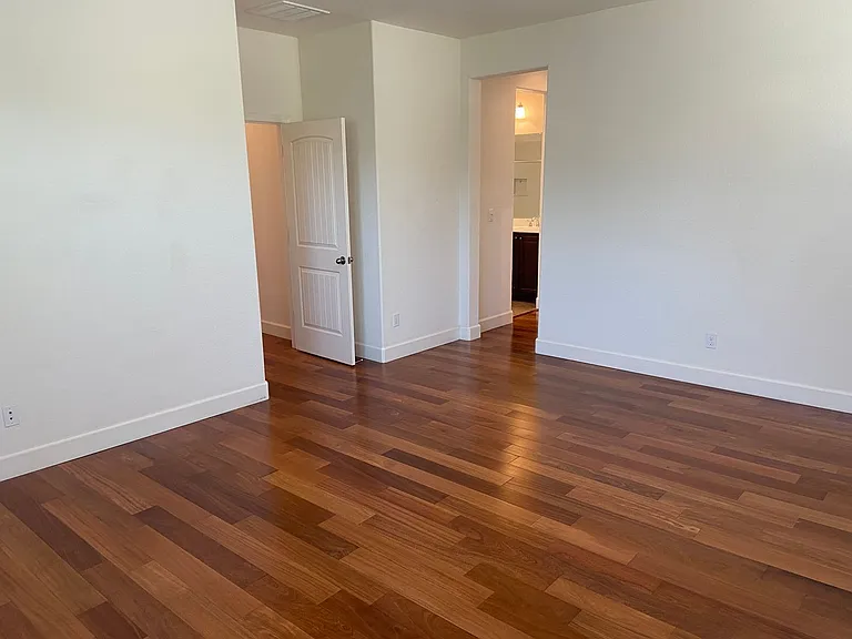 931 Willow Bridge Dr — Photo 17