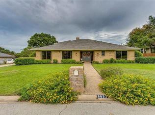 8833 Crosswind Dr, Fort Worth, TX 76179