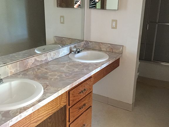 3rd image of 5089 Ormanton Dr
