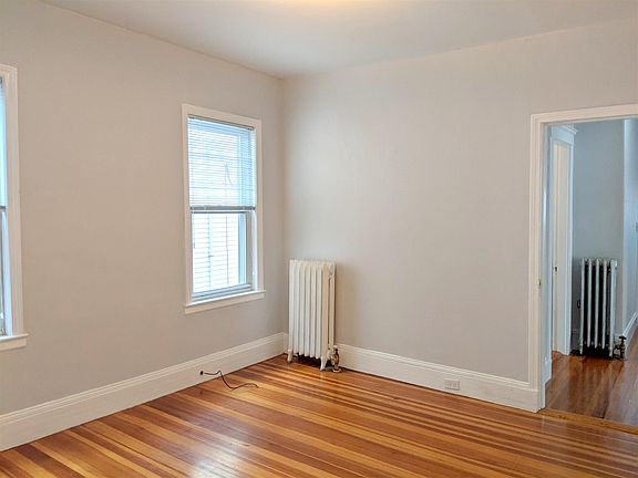 3rd image of 14 Belknap St