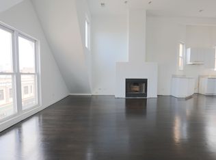3328 N Clark St APT 4, Chicago, IL 60657