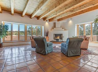 124 Barranca Dr, Santa Fe, NM 87501