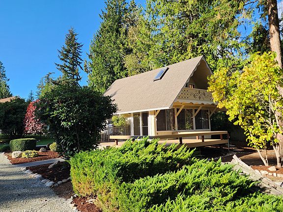 5th image of 1654 Hemlock Dr