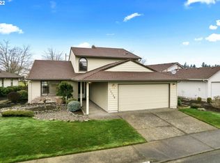 15736 NE Knott St, Portland, OR 97230