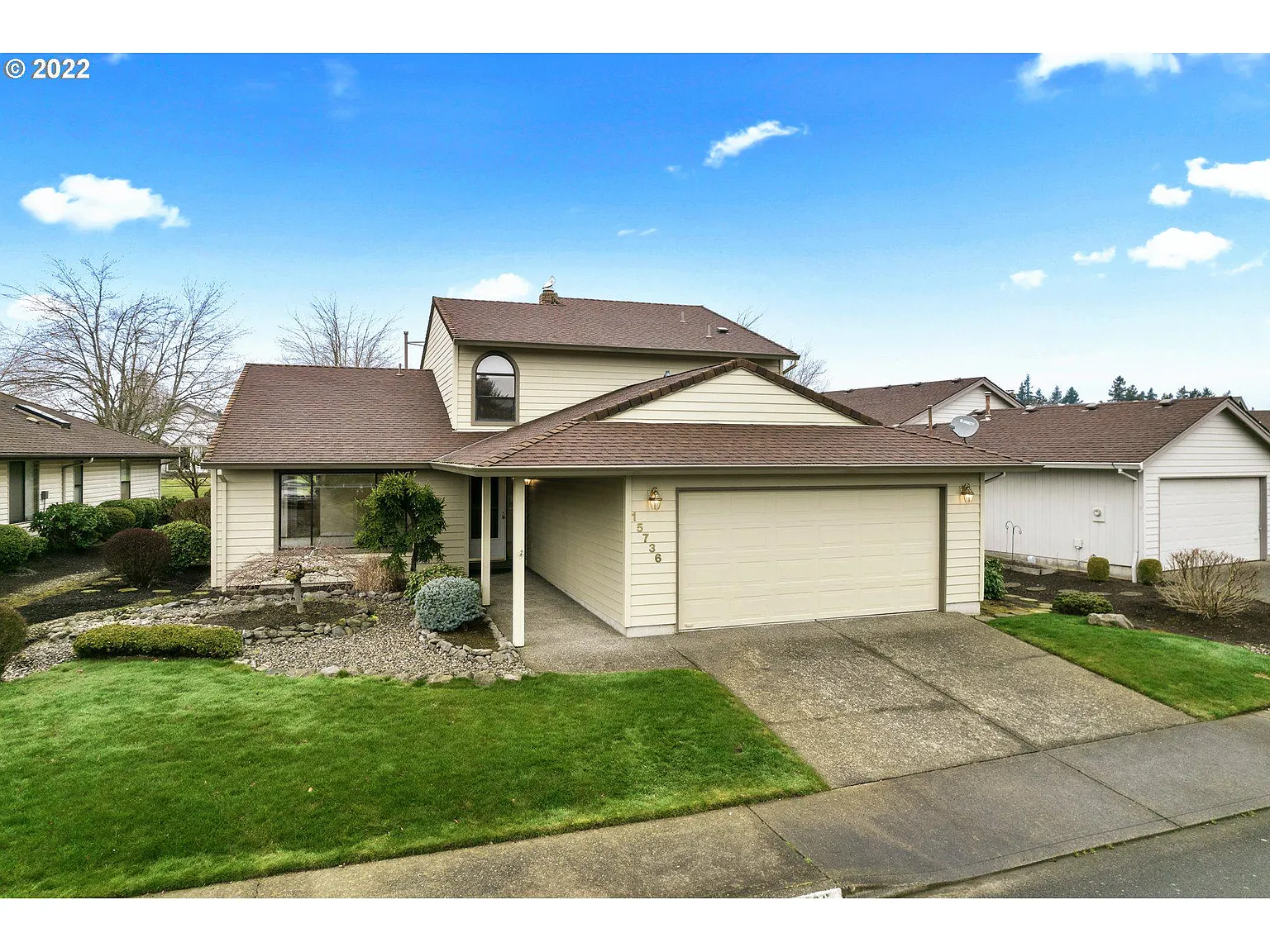 15736 NE Knott St photo 1