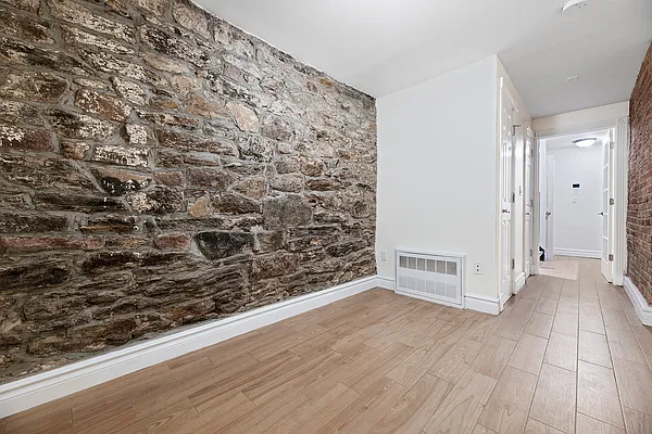 Rented by REAL New York | media 11