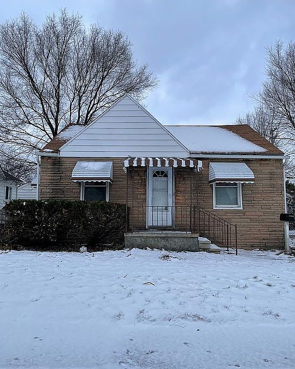 1st image of 16555 Roberts St