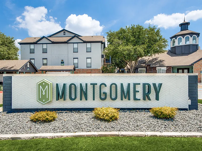 The Montgomery — Photo 35