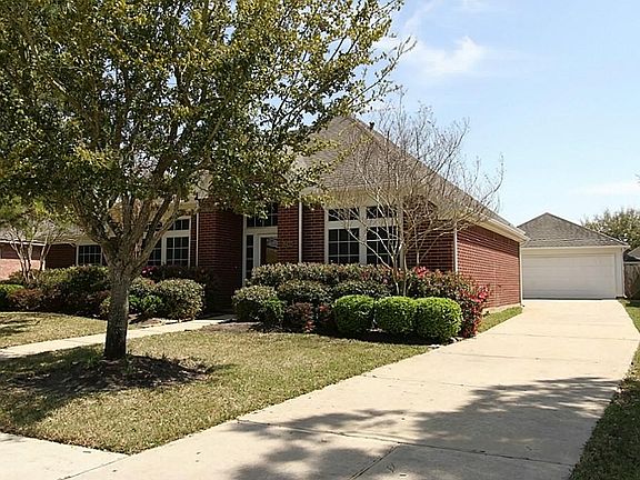2nd image of 8422 Gentlewood Ct