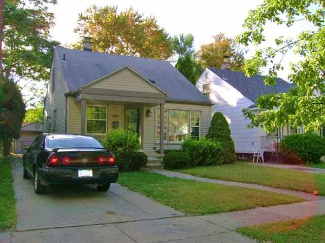 1st image of 15425 Woodworth St