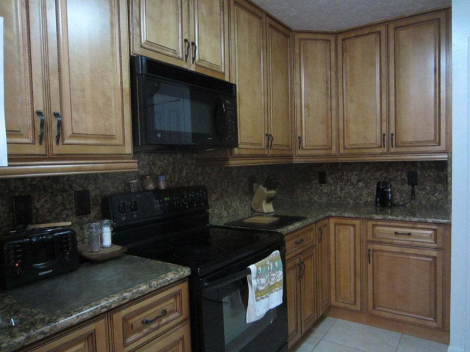 1st image of 1457 SE Airoso Boulevard