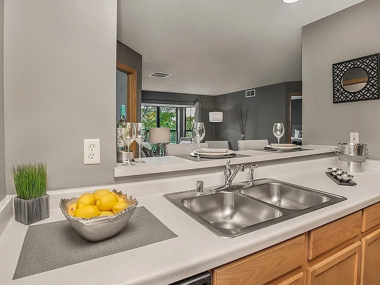 Library Hill Apartments — Photo 21