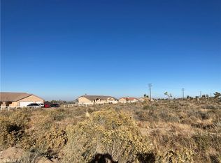 2 White Fox Trl, Phelan, CA 92371