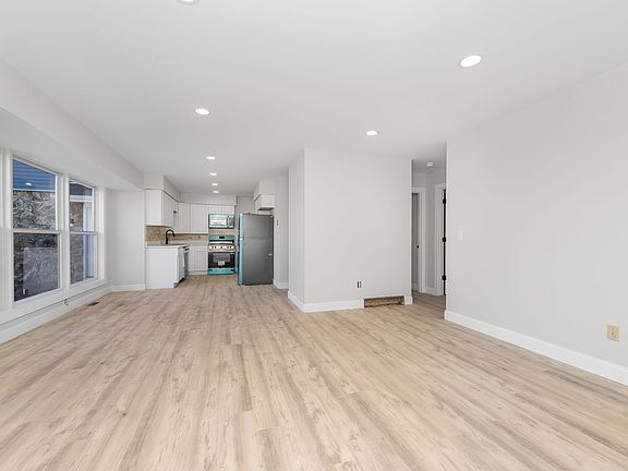 4th image of 7725 Timbercreek Ct #1