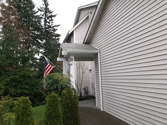 3rd image of 2007 17th Ave NW