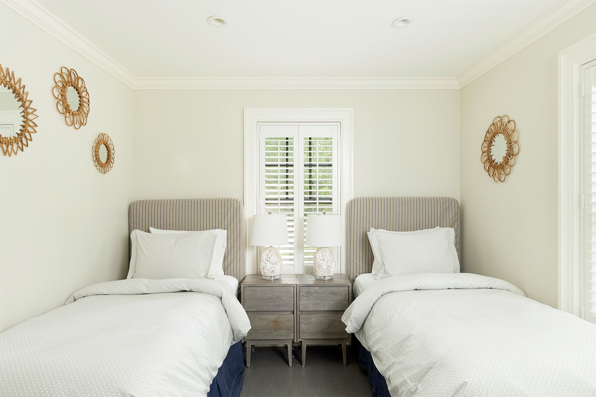 1 Fernwood Dr, Wainscott, NY 11975 Out East