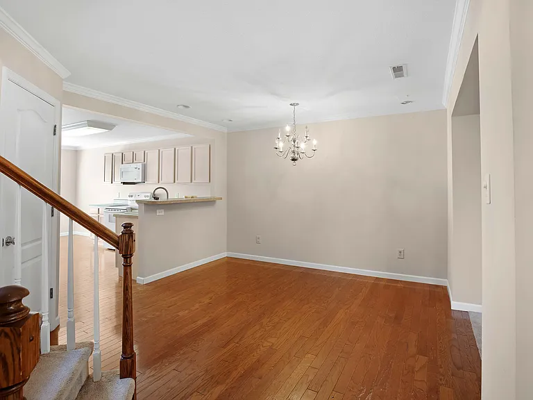 6916 La Christa Way #120 — Photo 5