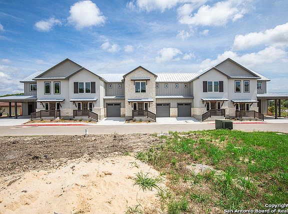 2nd image of 2106 Paniolo Dr