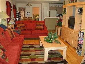 2nd image of 609 Chapel Pl