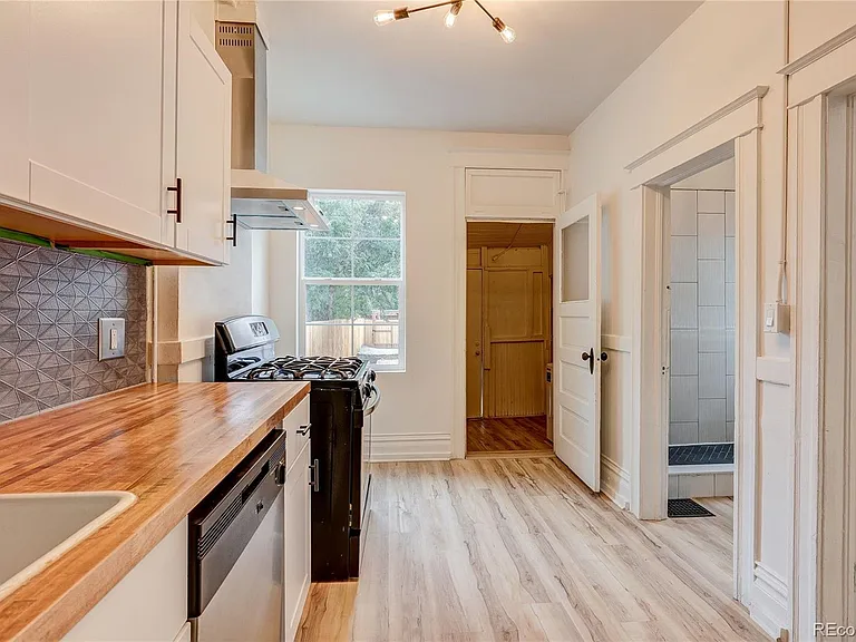 1036 W 9th Ave — Photo 17