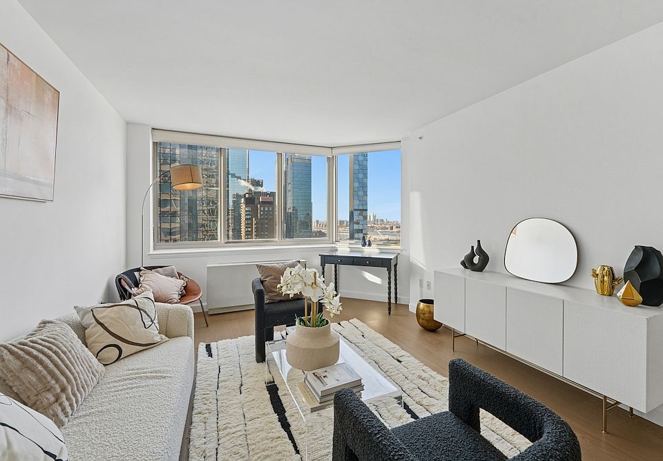 1st image of 561 10th Ave APT 34G