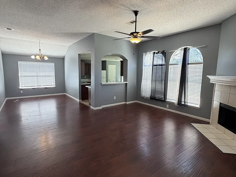 1115 Chancellorsville Pkwy — Photo 4