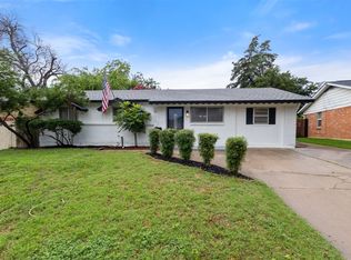 3241 Earle Dr, Fort Worth, TX 76117