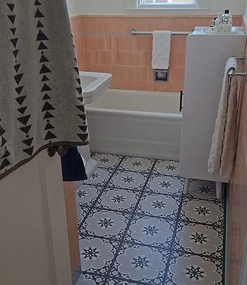 1440 Floribunda Apartments — Photo 4